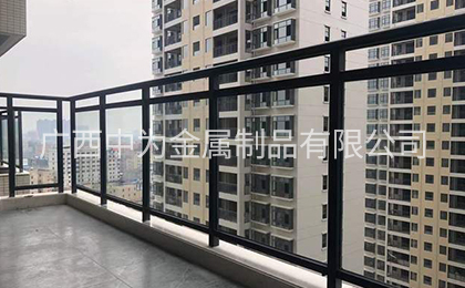 陽(yáng)臺(tái)護(hù)欄